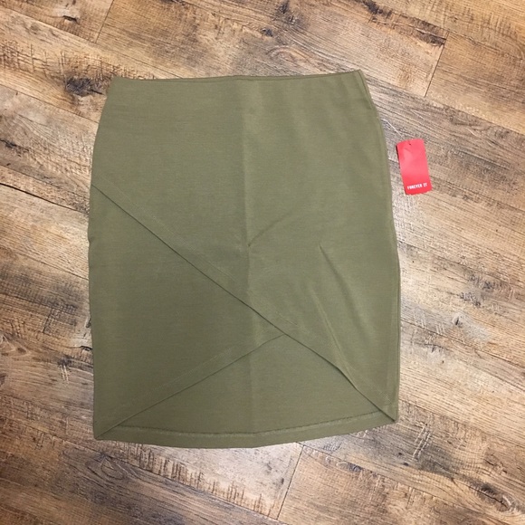 Forever 21 Dresses & Skirts - NWT Forever 21 skirt